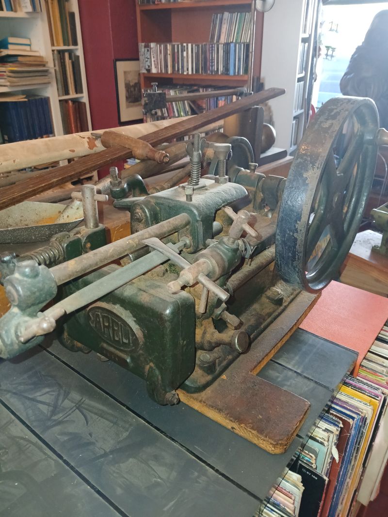 Feilmaschine.jpg