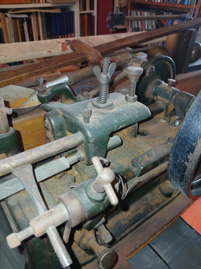 Feilmaschine 2.jpg