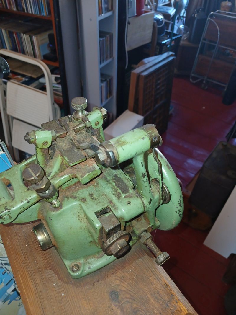 Schränkmaschine.jpg