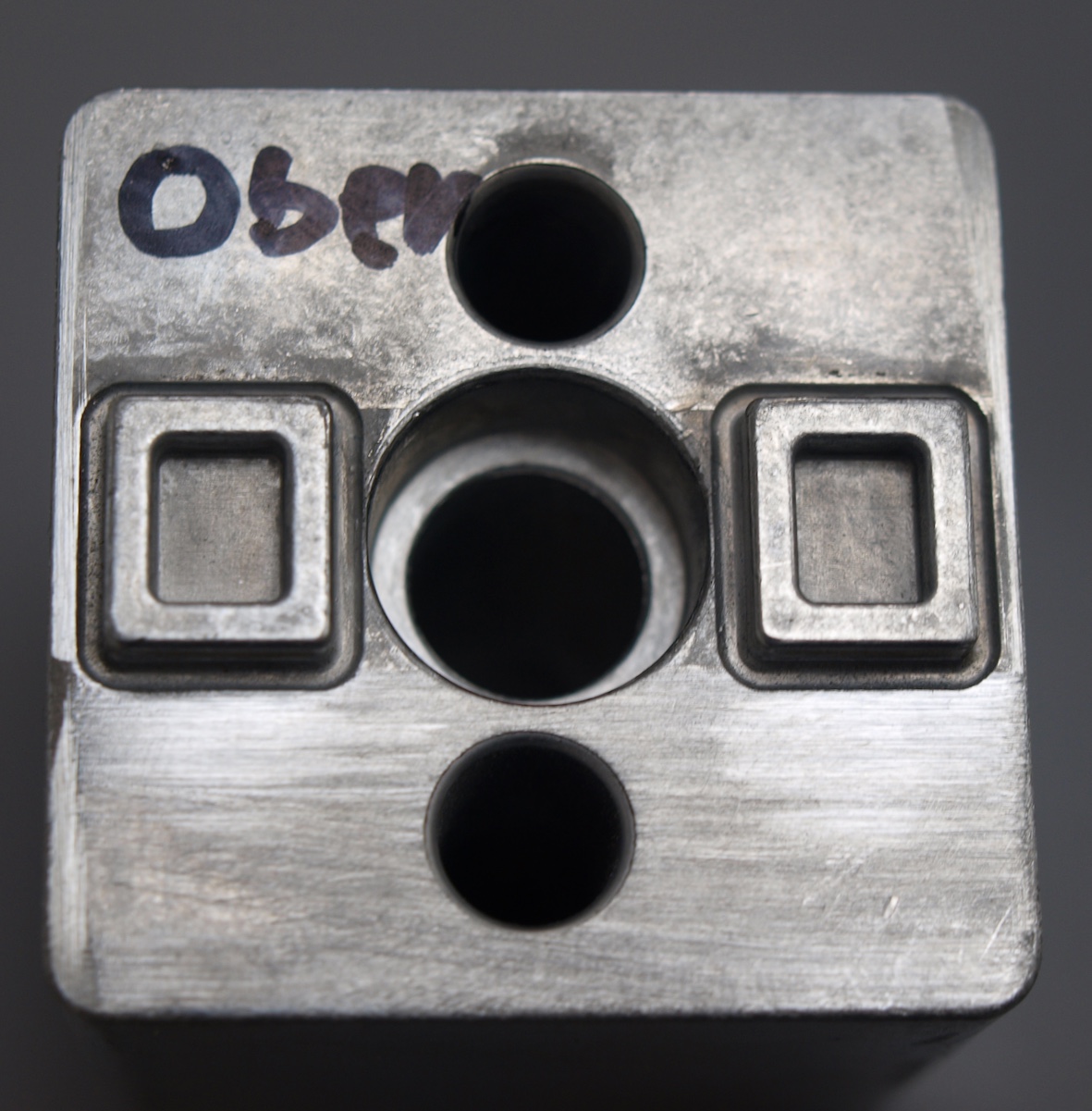 SK Halteblock hinten.jpeg